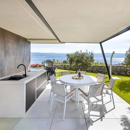 Luxury Maslina With Sea View Villa *