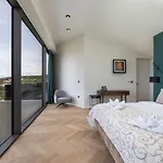 Maslina With Panoramic Sea View *